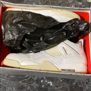 Air Jordan 4 Retro Pure Money